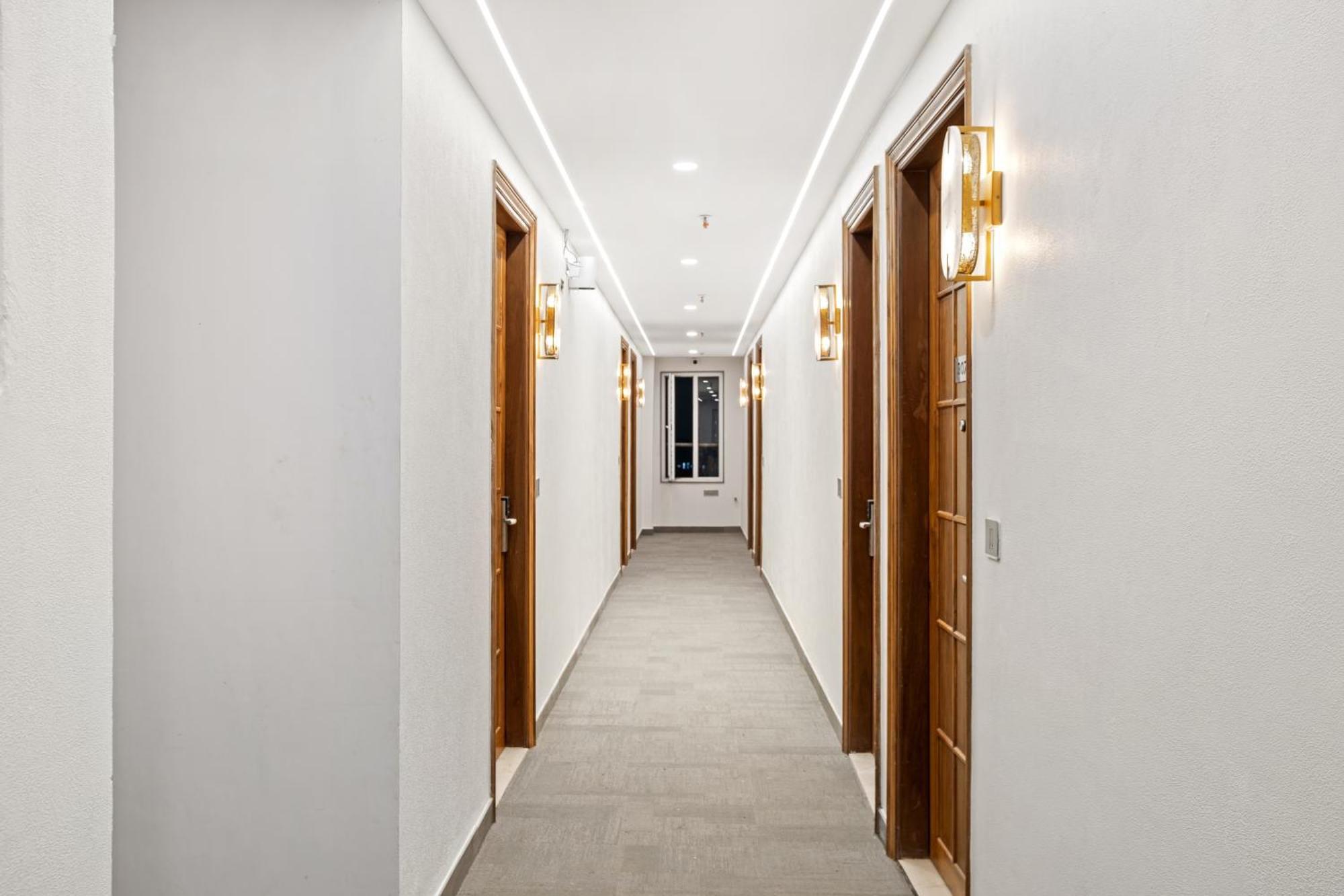 Hotel Hari Om Residency 800 Meters From Ram Mandir Ayodhya Esterno foto